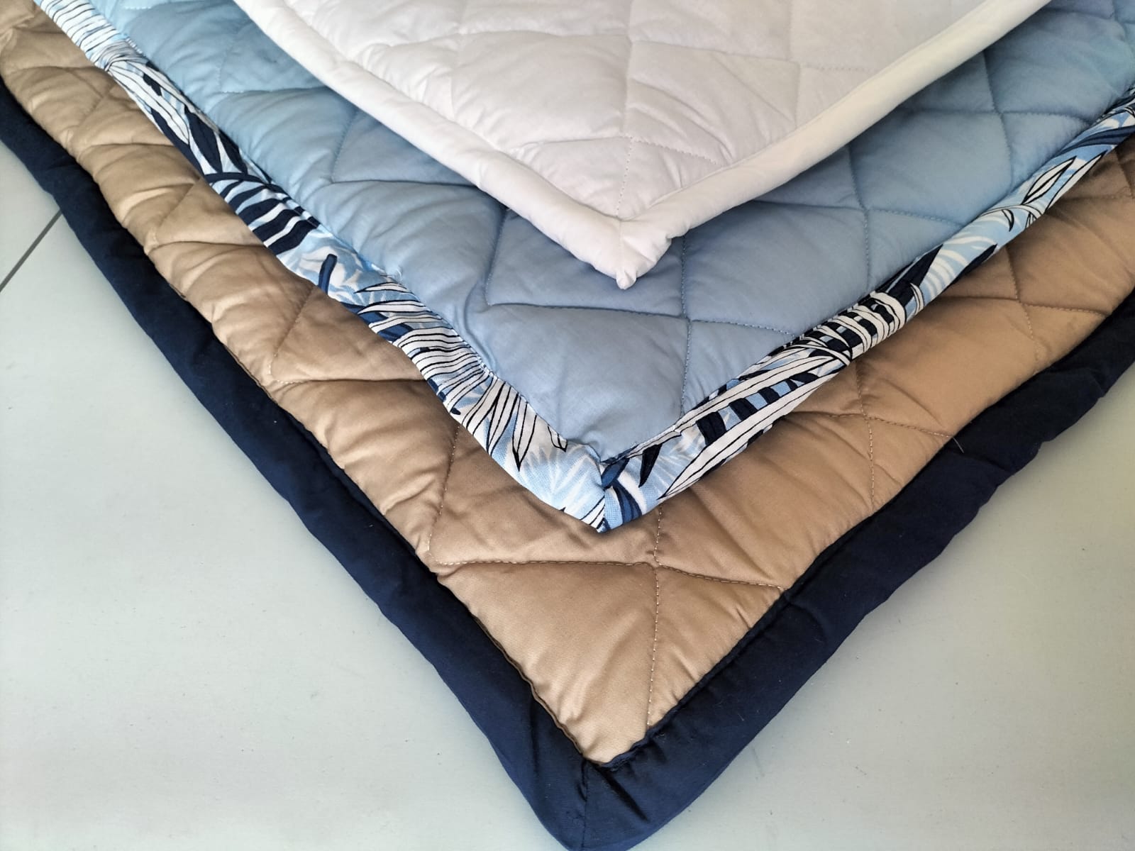 Luxury Quilts - Beds & Pillows